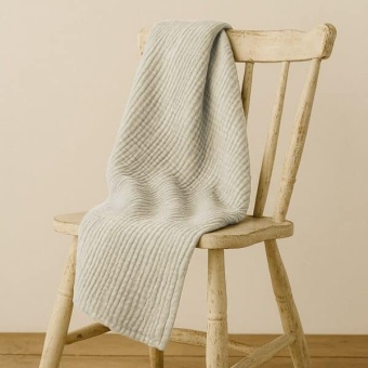 swaddle-sandstone-grey-stoel-600x600